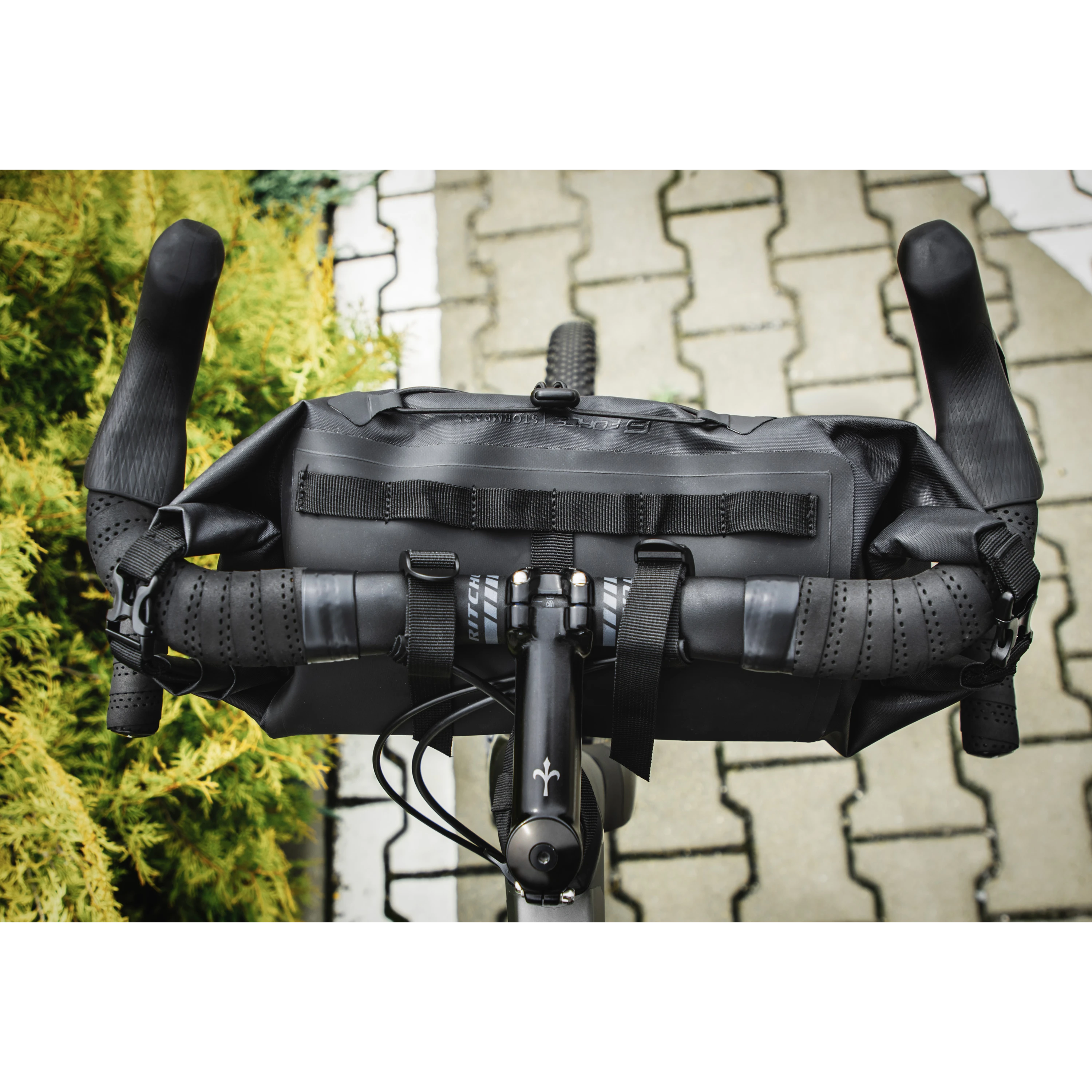 brašna na řídítka FORCE STORMPACK, černá