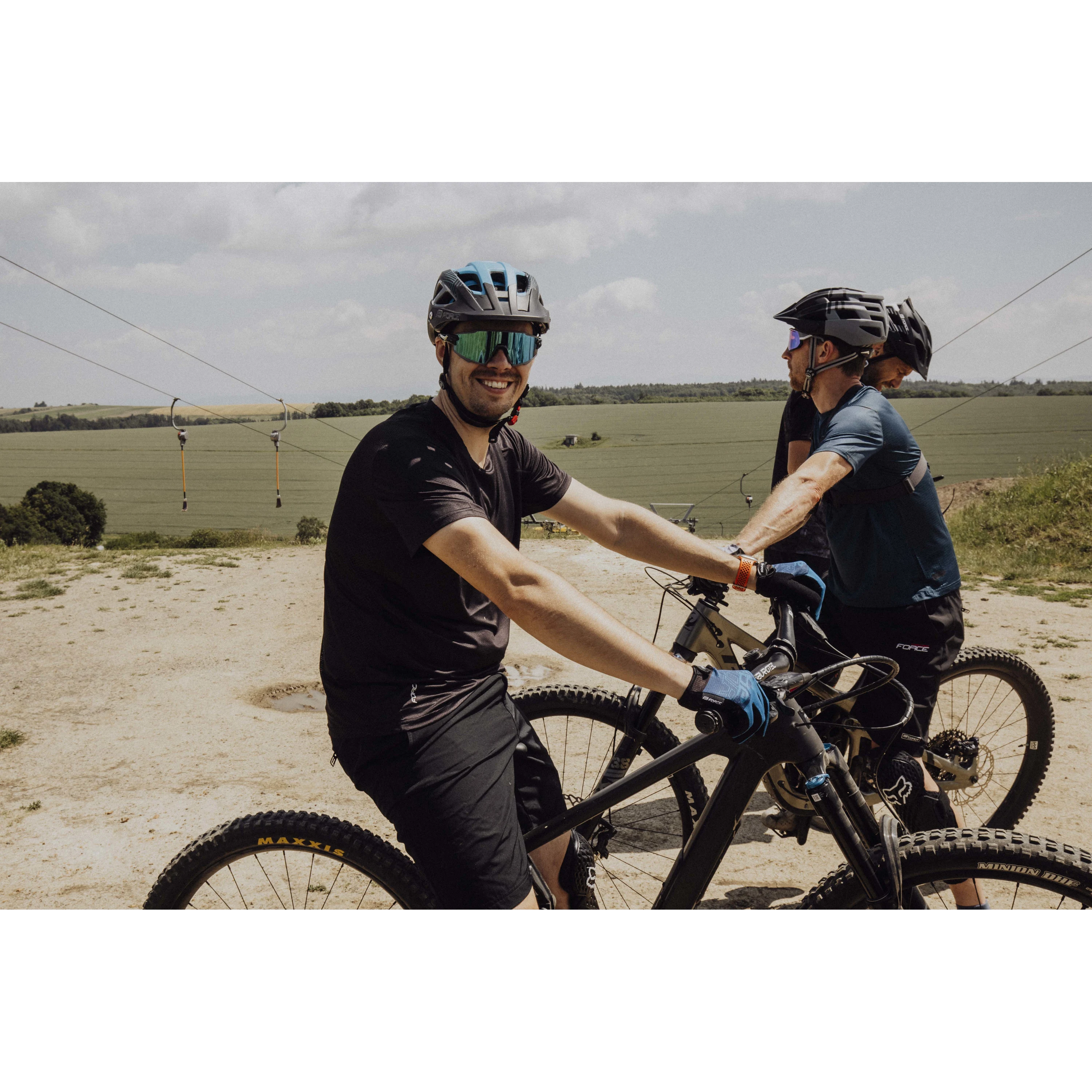 dres FORCE MTB MOUNT krátký rukáv, černý XXL