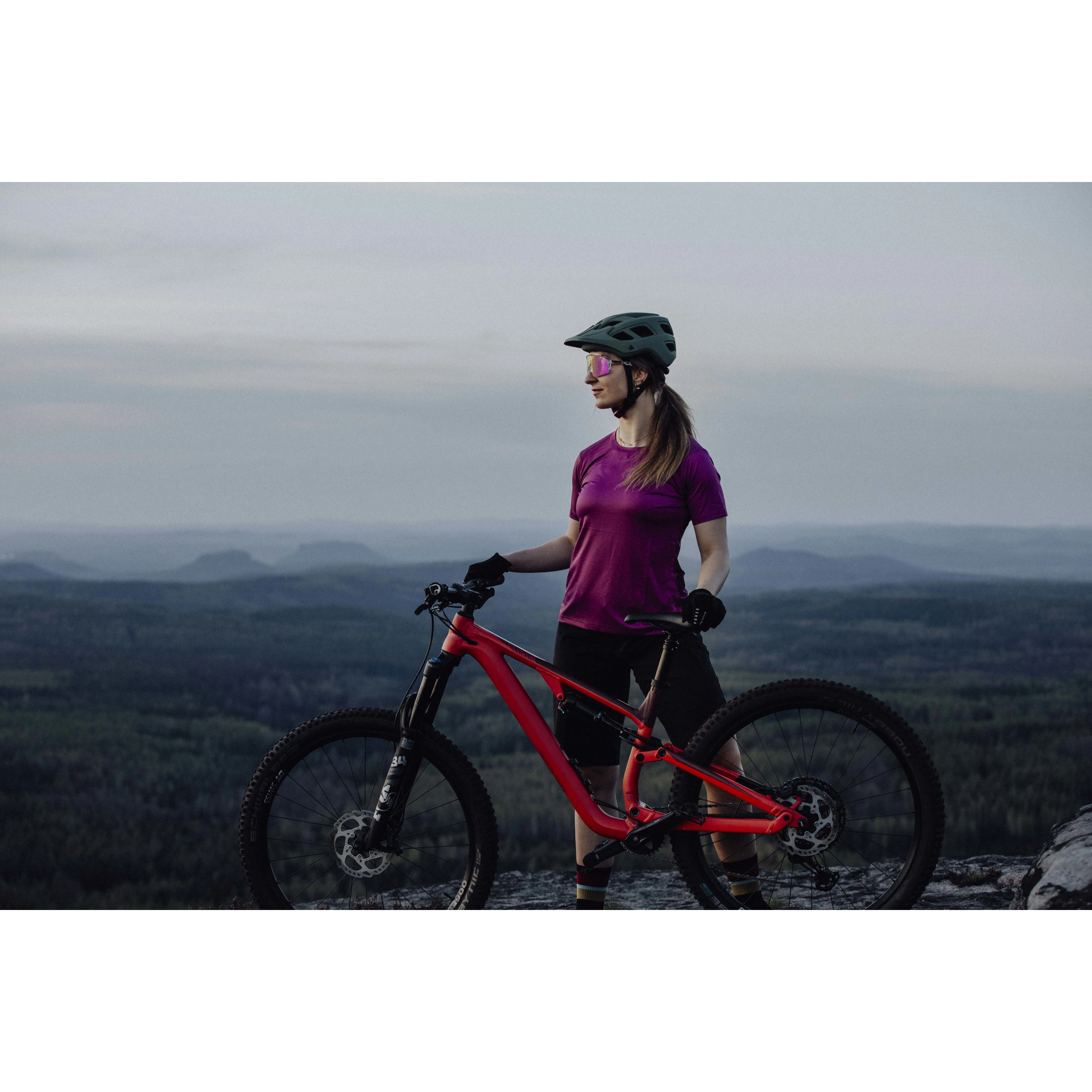 dres FORCE MTB MOUNT LADY kr. rukáv, fialový XS