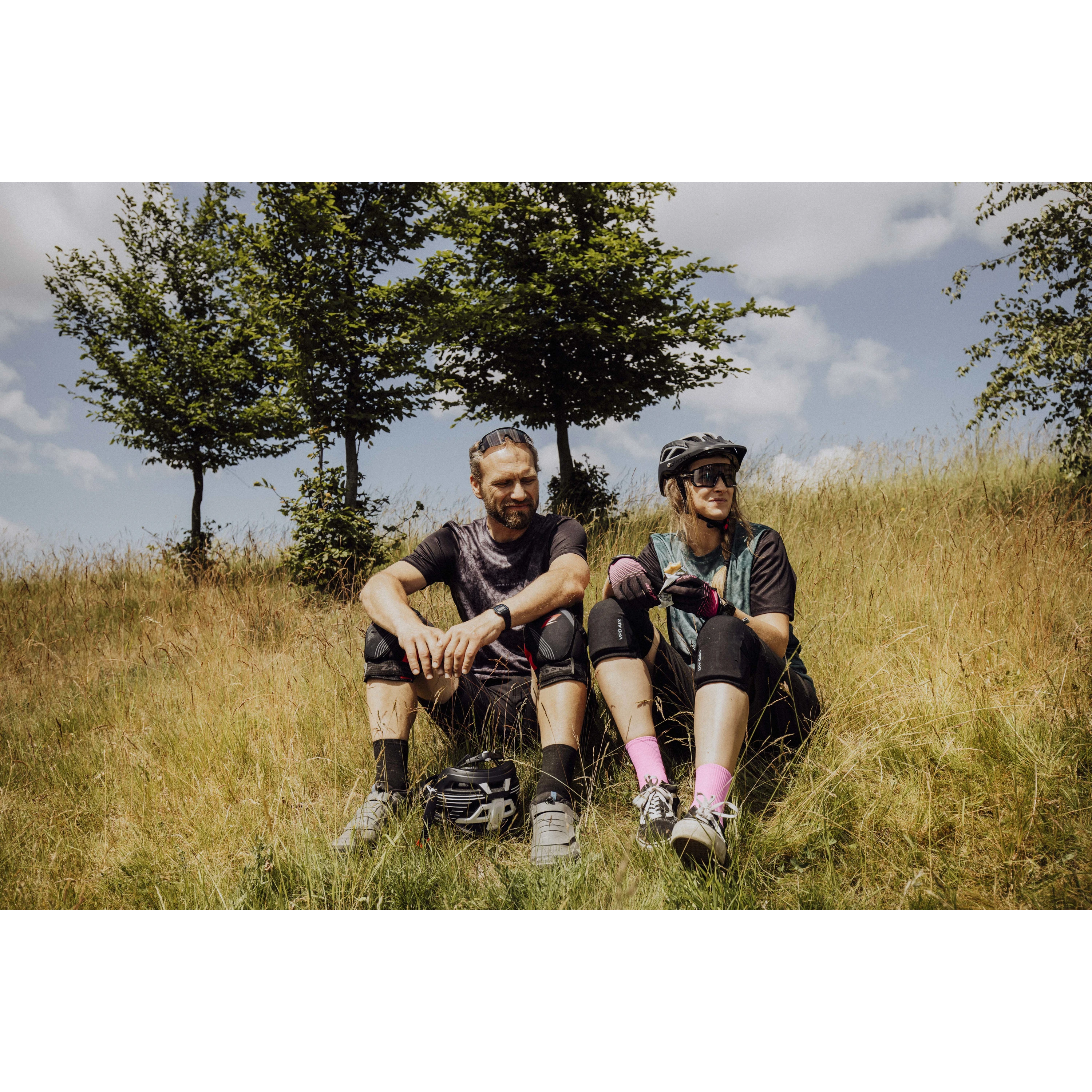 dres FORCE MTB MOVE krátký rukáv, tm. zelený