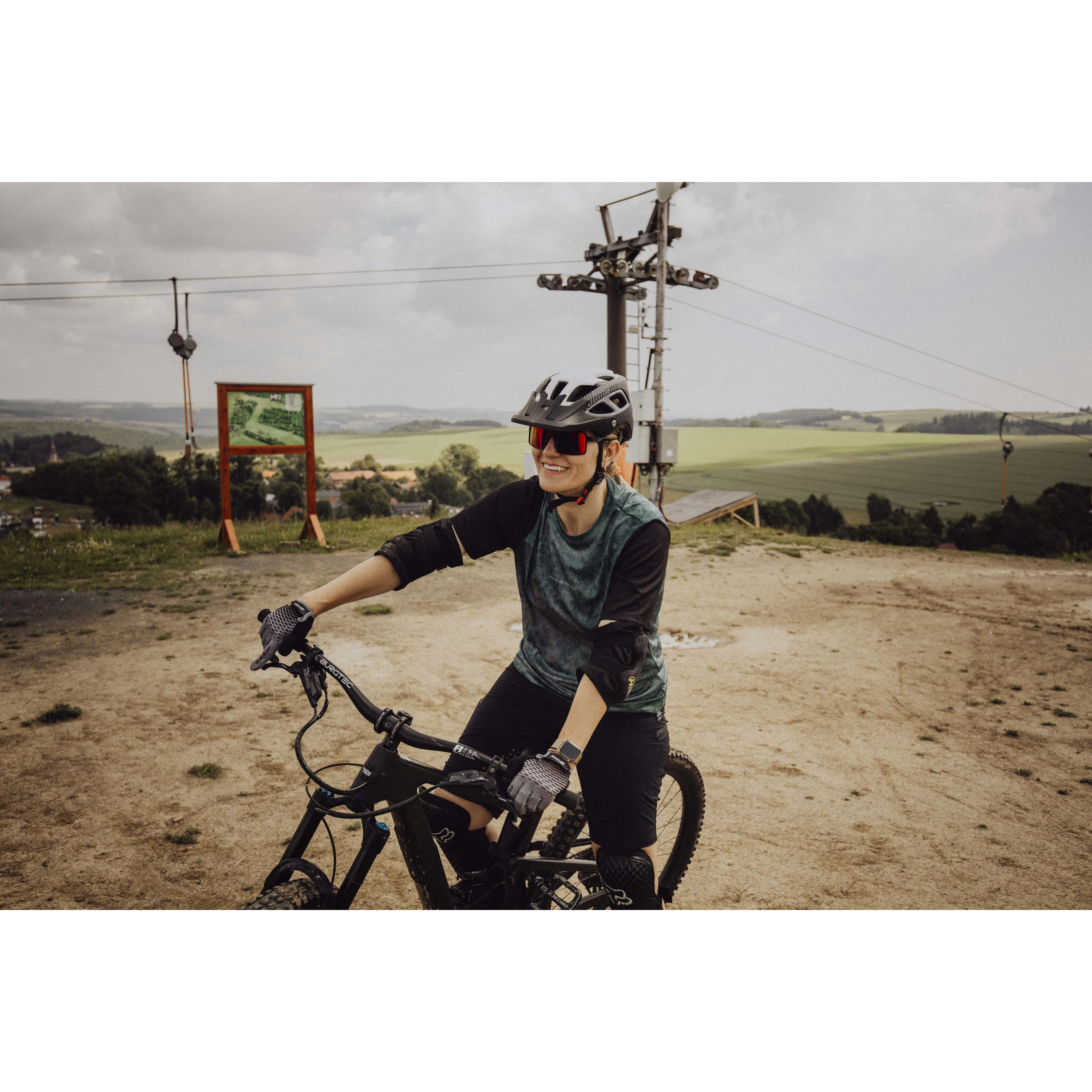 dres FORCE MTB MOVE krátký rukáv, tm. zelený