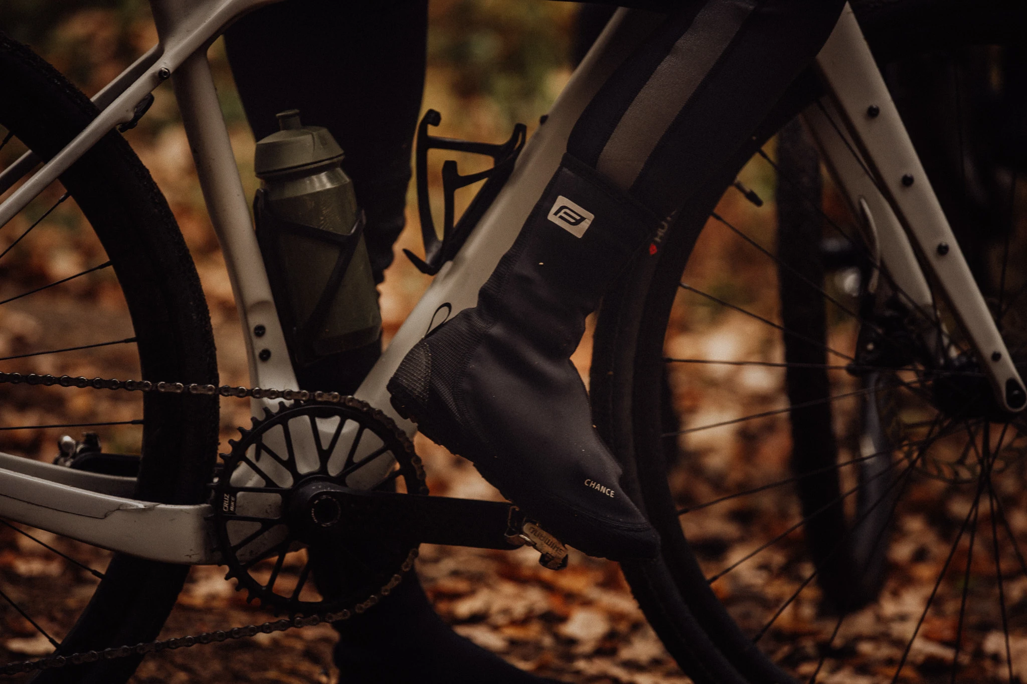 návleky treter F CHANCE bez zipu MTB, černé