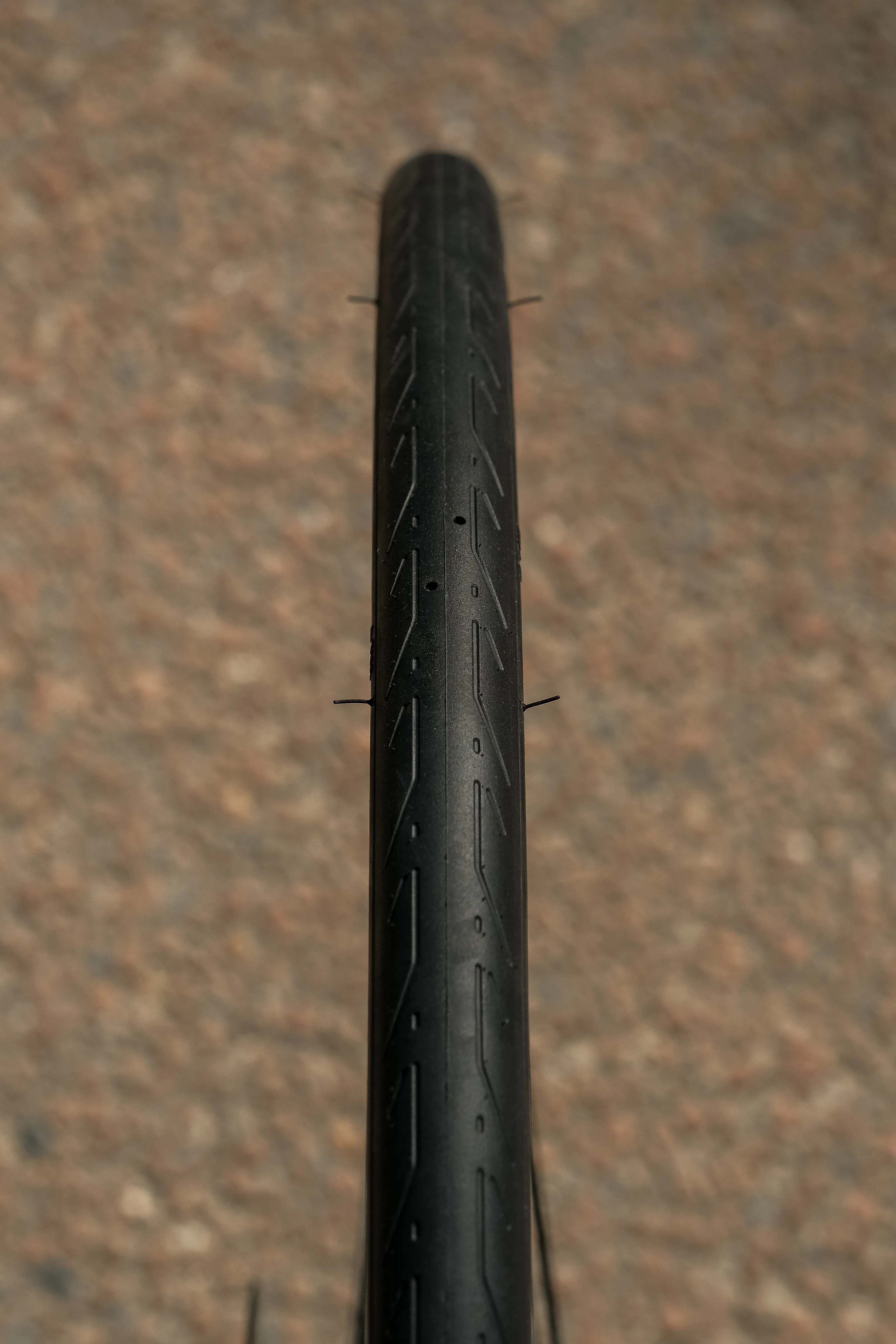 plášť HUTCHINSON GP EXPLORER 700x32 kevlar, černý