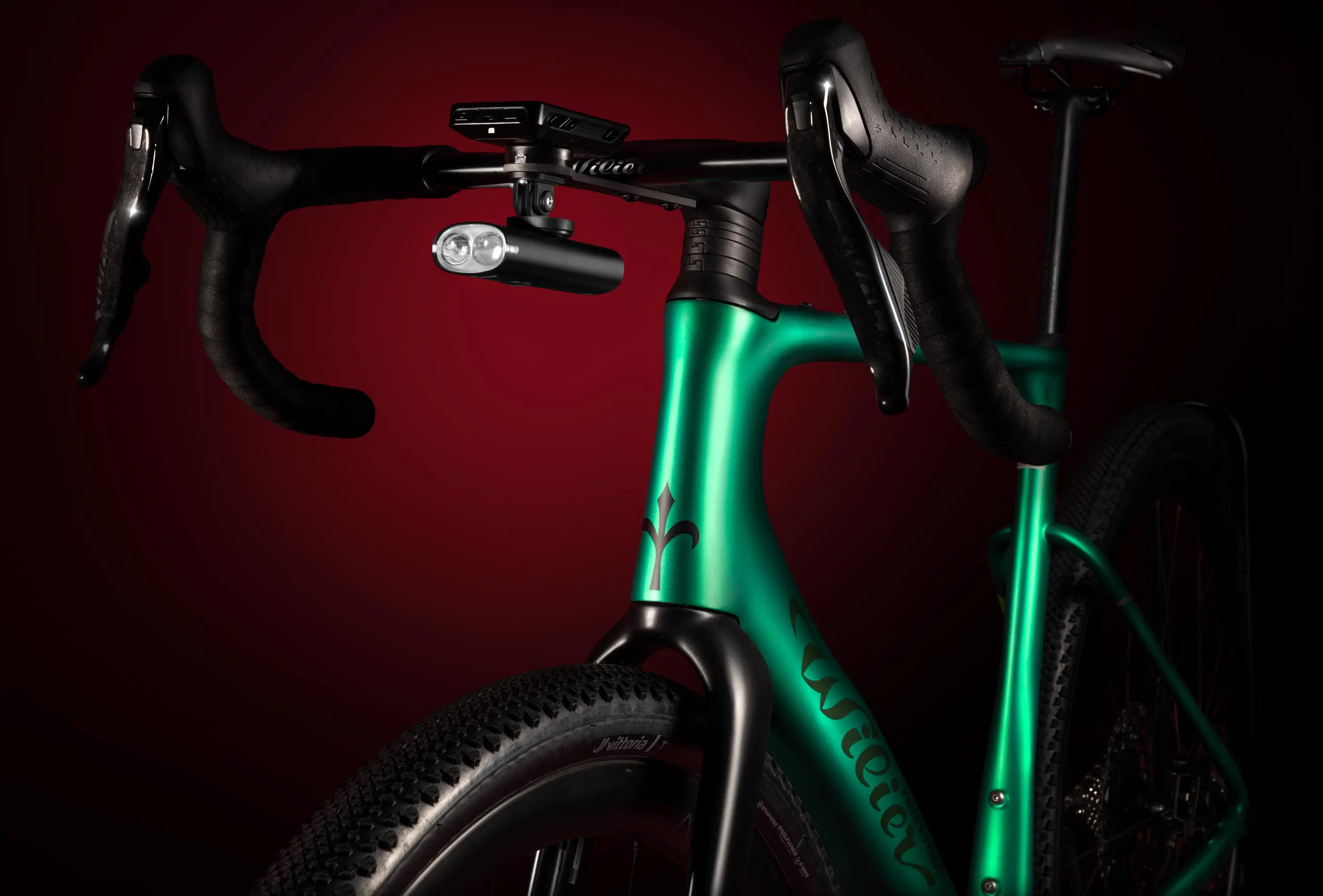 světlo přední FORCE GLINT 2500LM USB, powerbanka