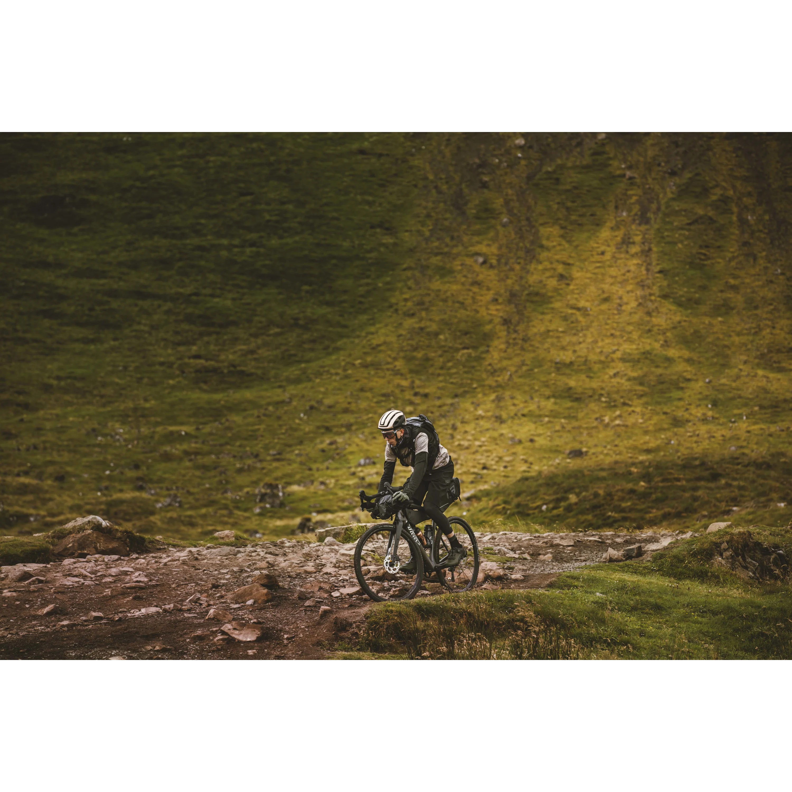 tretry F VIRTUOSO MTB/GRAVEL, černo-army 41