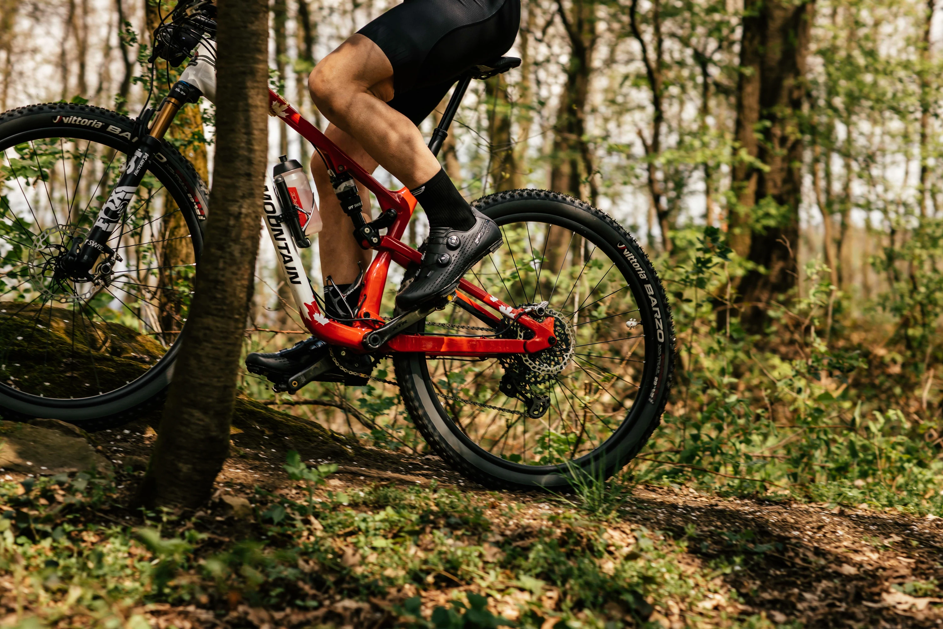 tretry FORCE MTB REVOLT CARBON, černé 43