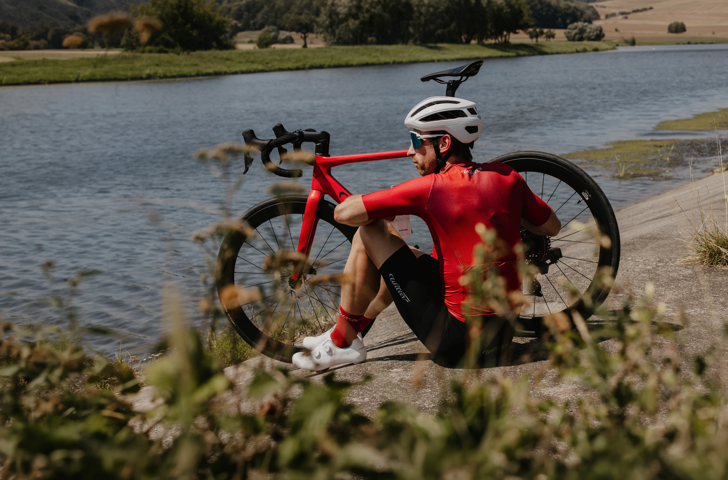 tretry FORCE ROAD AERIS CARBON, bílé 39